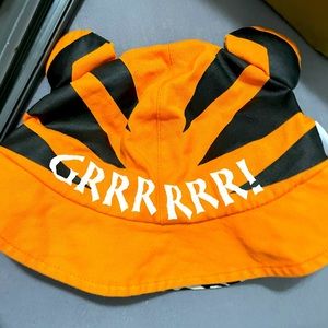 Tiger hat. Busch Gardens